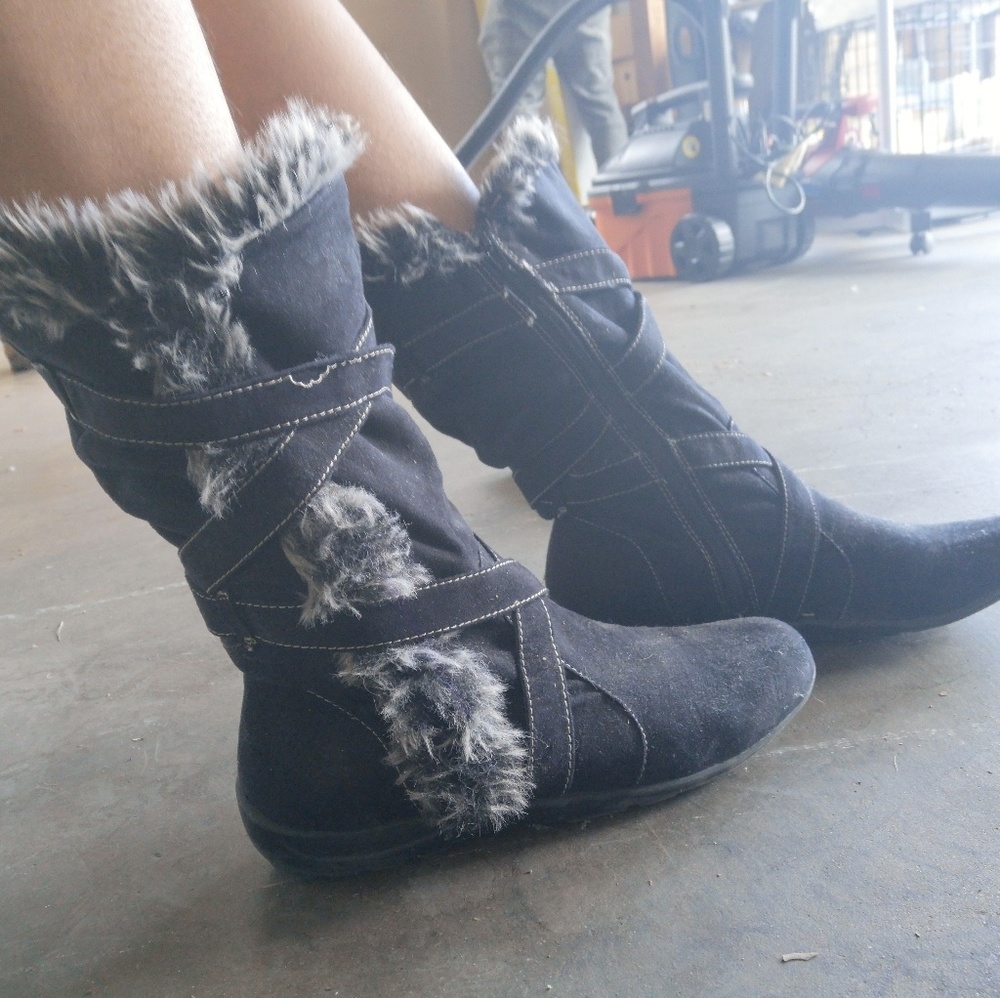 NaturalSoul suede boots